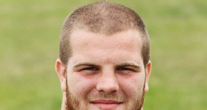 Lewis Thiede: Permanent move to London Scottish for prop