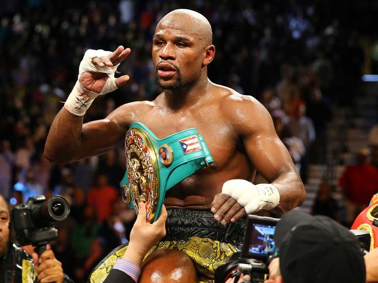 Floyd Mayweather: Convincing winner on all three cards
