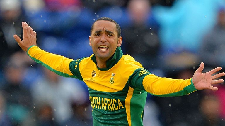Robin Peterson: South African fined following first Test against Pakistan
