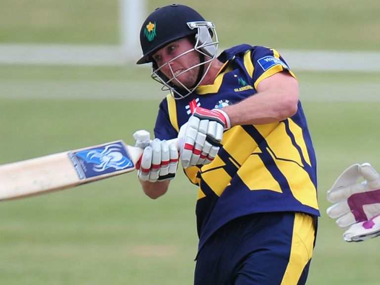 Chris Cooke helped Glamorgan to victory