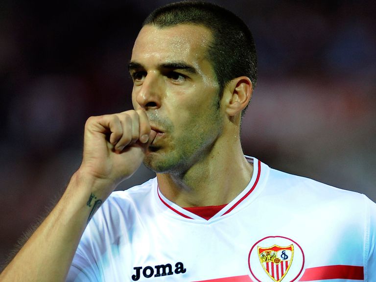 Alvaro Negredo: Wants to leave Sevilla
