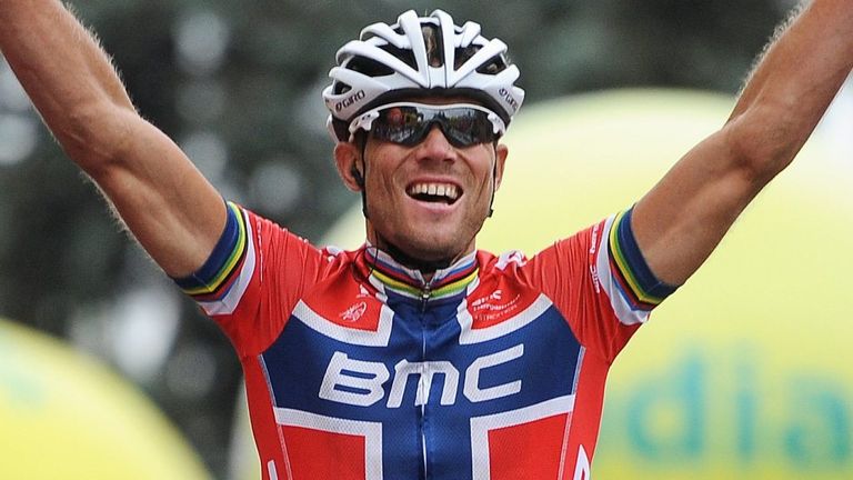 Thor Hushovd outsprinted Mark Renshaw and Steele von Hoff