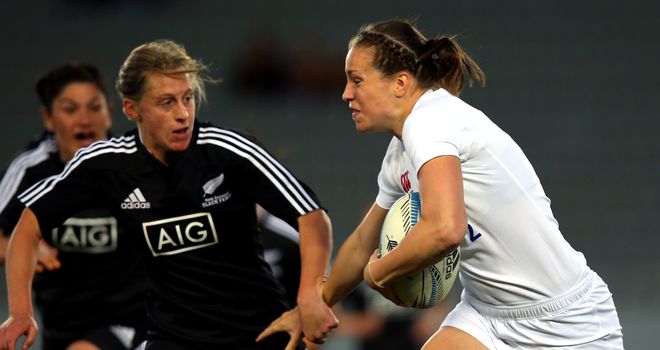 Emily Scarratt: Moves to centre for England for the second Test