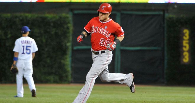 Josh Hamilton: Cracked two home runs as the Los Angeles Angels crushed the Chicago Cubs on Wednesday