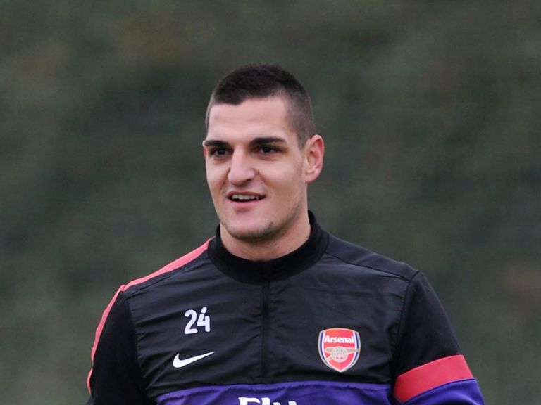 Mannone: Signs for Sunderland