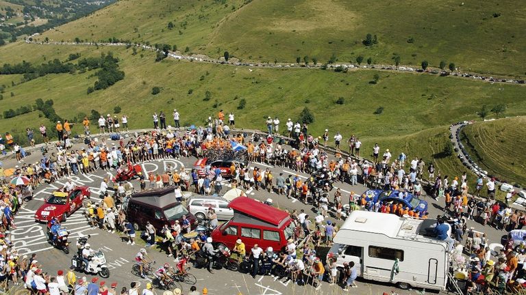 The Col de Peyresourde sees the race enter France