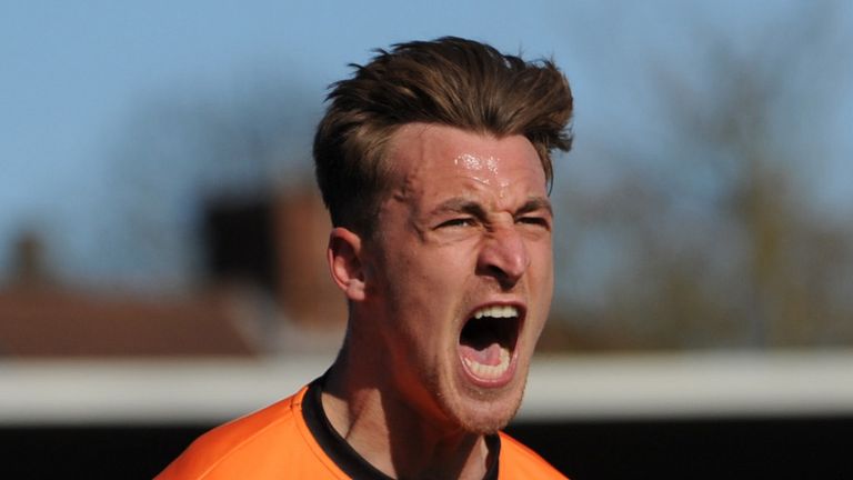 Jake Hyde: Agrees Minstermen switch