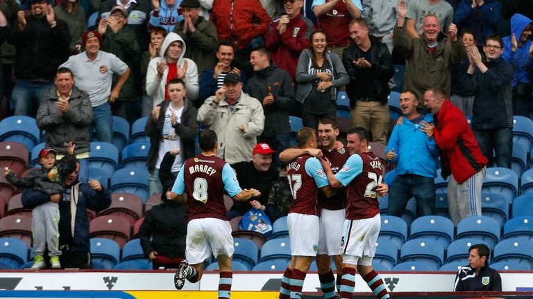 Sam Vokes celebrates his goal