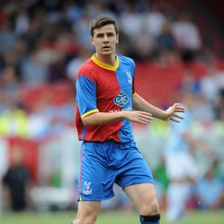 [Imagen: season-friendly-match-owen-garvan-crysta...0829160717]