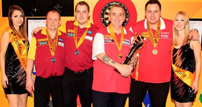England celebrate winning 2013 World Cup of Darts