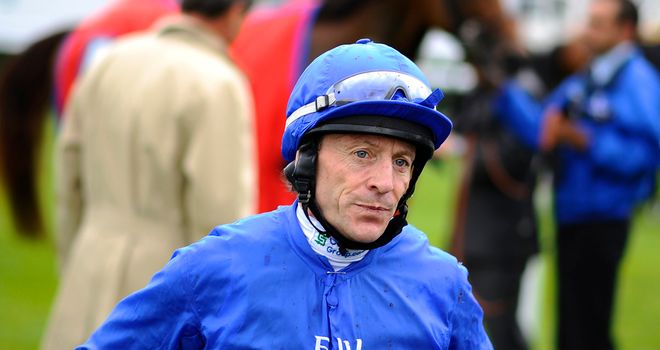 Kieren Fallon: Great Hall team want him to take Leger ride