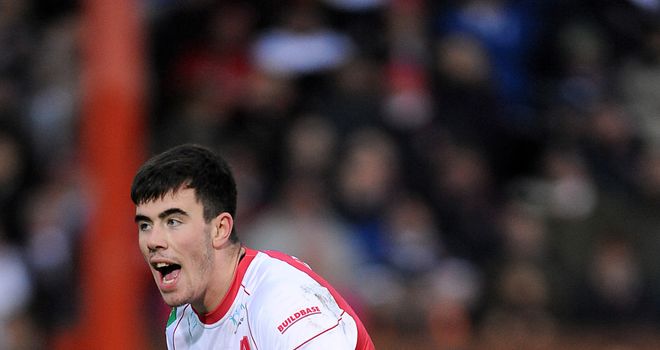 Jordan Cox: crucial try for Hull KR at Headingley