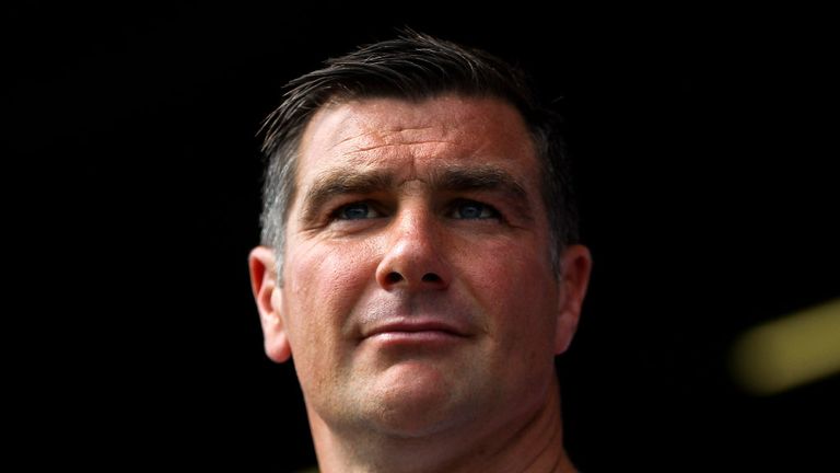 Richie Barker: Wants to finish month unbeaten