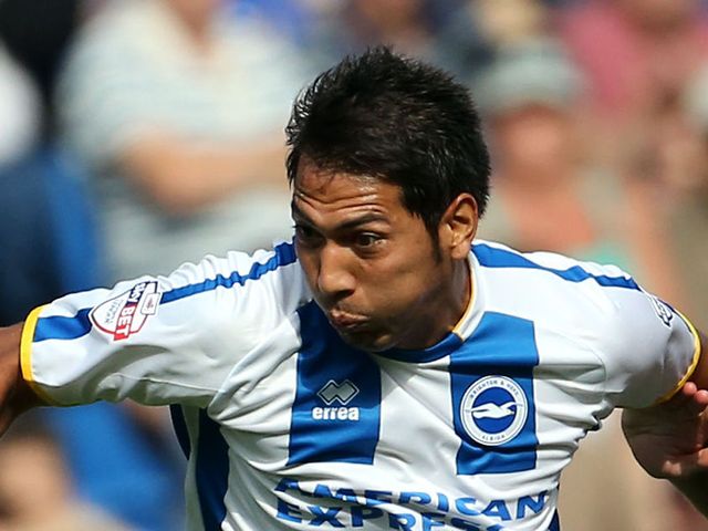 Leonardo Ulloa: Sent off at the Madejski Stadium
