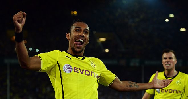Pierre Aubameyang celebrates for Borussia Dortmund