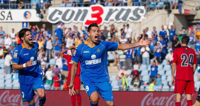 Nicolas Ladislao Fedor Flores celebrates for Getafe