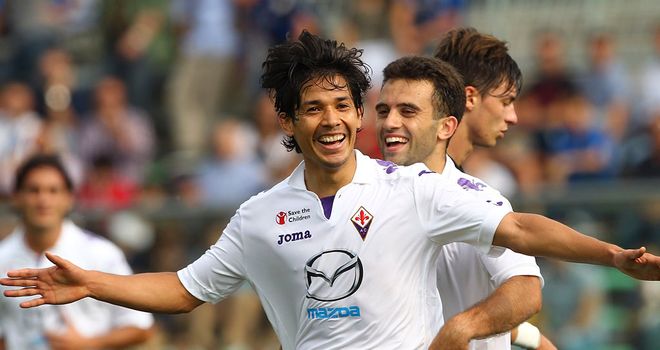 Giuseppe Rossi celebrates his goal for Fiorentina
