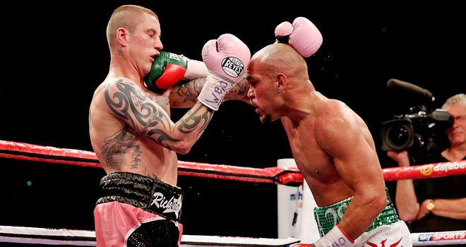 Ray Beltran (right): Believes he won the fight