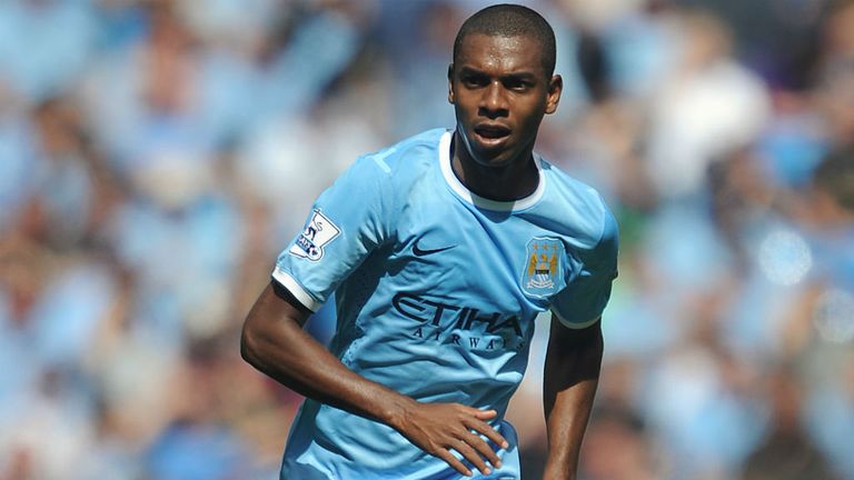 http://e2.365dm.com/13/09/768x432/fernandinho-manchester-city-hull-premier-league_3002067.jpg?20130912130714