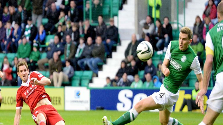 Scott Vernon: Aberdeen striker scores in the 2-0 victory over Hibernian