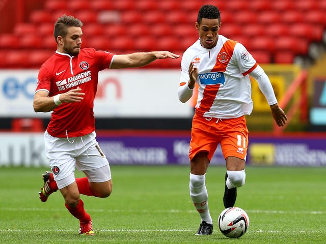 Thomas Ince takes on Rhoys Wiggins