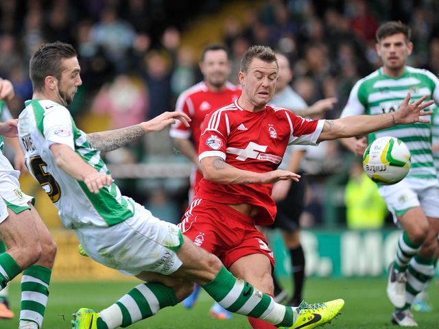 Shane Duffy tackles Simon Cox.