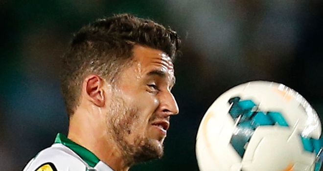 Coro: Scored for the hosts