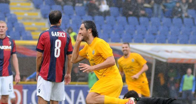 Luca Toni helped Verona claim an impressive victory