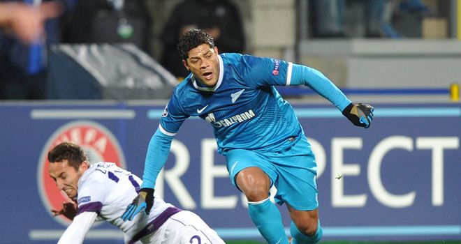 Marin Leovac and Hulk battle for the ball