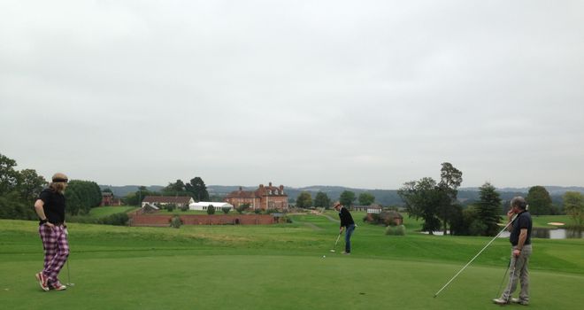 KK Downing putts on his championship course at Astbury Hall