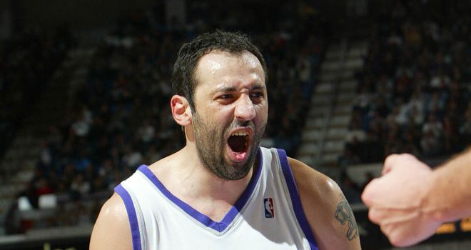 Vlade Divac: A centre with skills who achieved much during his basketball career