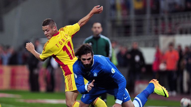 Gabriel Torje and Giorgos Samaras: Battling for the ball