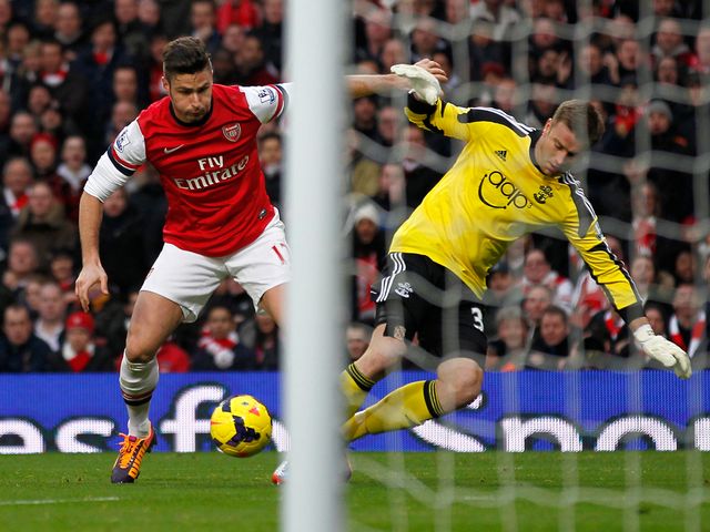 Olivier Giroud makes Artur Boruc look a fool to put Arsenal ahead