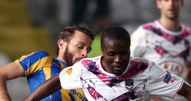 Landry N Guemo holds off Nektarios Alexandrou Landry