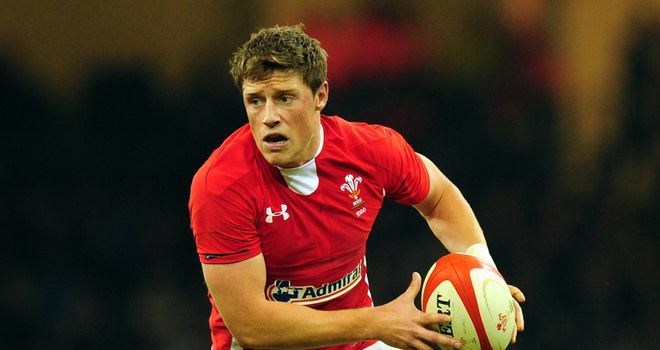 Priestland: Undecided over future with Scarlets