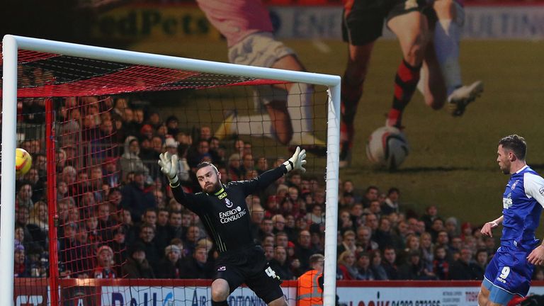 Brett Pitman cancelled out Daryl Murphy's opener