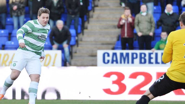 Kris Commons: Scores the only goal of the game as Celtic beat Inverness