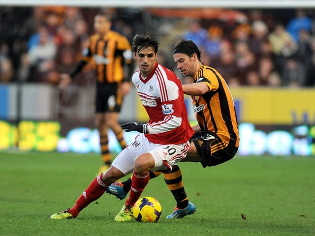  - Hull-v-Fulham-Bryan-Ruiz-George-Boyd_3058353