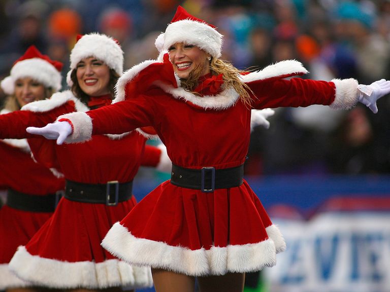 The Buffalo Jills entertain the crowd