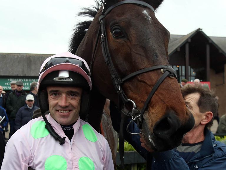 http://e2.365dm.com/13/12/768x576/ruby-walsh-arvika-ligeonniere-full_3048571.jpg?20131208142447