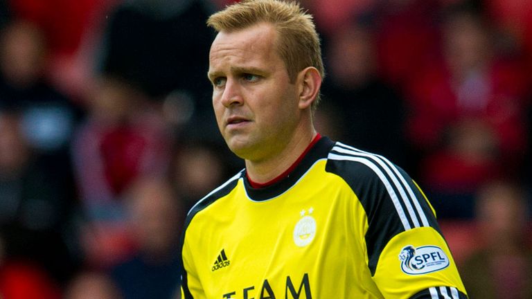Nicky Weaver: Goalkeeper has extended deal at Aberdeen