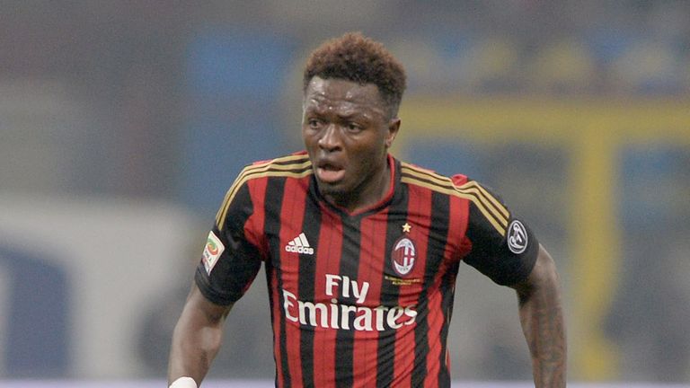 Sulley Muntari: To stay at the San Siro for another year