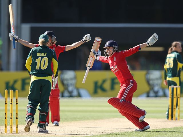 Charlotte Edwards celebrates England's victory