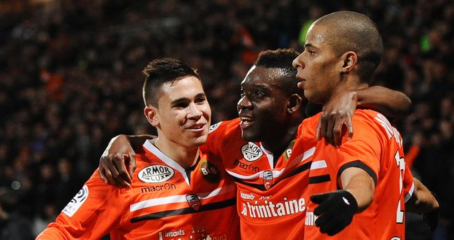 Lorient celebrate Kevin Monnet-Paquet's goal