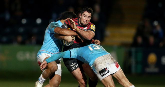 Brad Barritt of Saracens in action during the Aviva Premiership match against Worcester Warriors at Sixways
