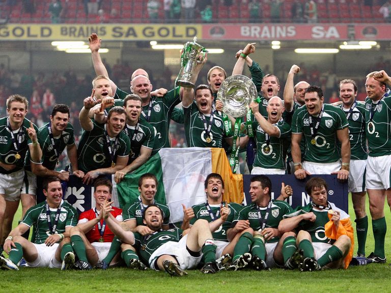 In 2009 Ireland won their first grand slam in 61 years .