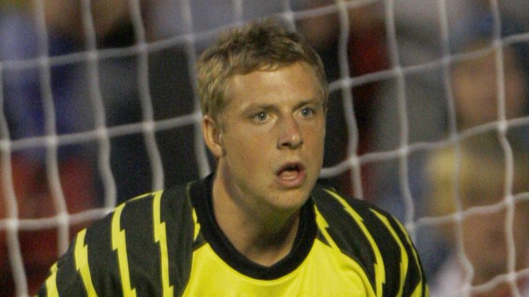 Elliott Parish: Two-month loan at Rodney Parade