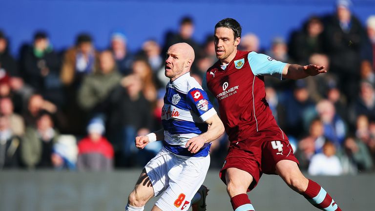 Andrew Johnson (l): Set to see injury specialist