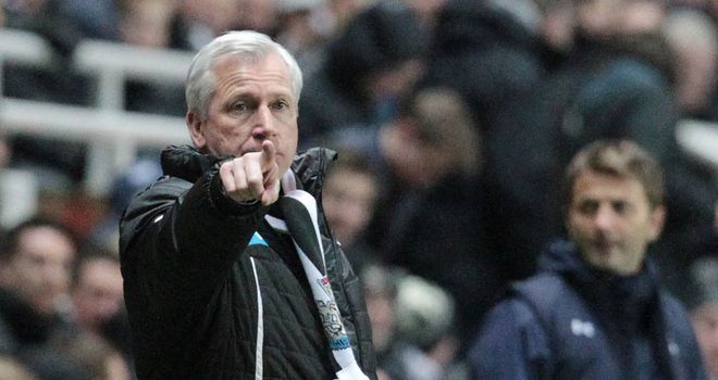 Alan Pardew is expecting an improved display on Sunday