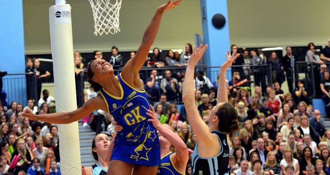 Rachel Dunn (R): The Surrey Storm goal shooter impressed. Photo by Ezra Rollinson